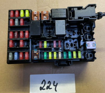Chevrolet Aveo T300 2011-2020 Sicherungskasten Sicherungsbox Relaiskasten