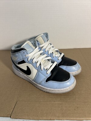 Nike Air Jordan 1 Mid 'Ice Blue' Black White UNC Sz 4.5 Y 555112-401