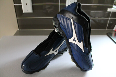 New Mizuno 9 Spike Classic Mid