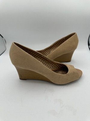 Dexflex Comfort Women's Kylee Sand Beige Wedge Peep Toe Women's 5.5