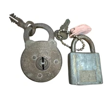 Pair (2) Vintage Sargent Six Lever & Chicago Padlocks Locks With Keys Steel READ