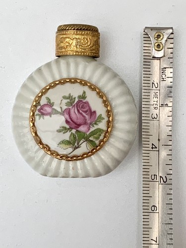 Vintage Czech Collectable Milk Glass Perfume Bottle VGC 1950-70 Gilt and Rose - Picture 6 of 7