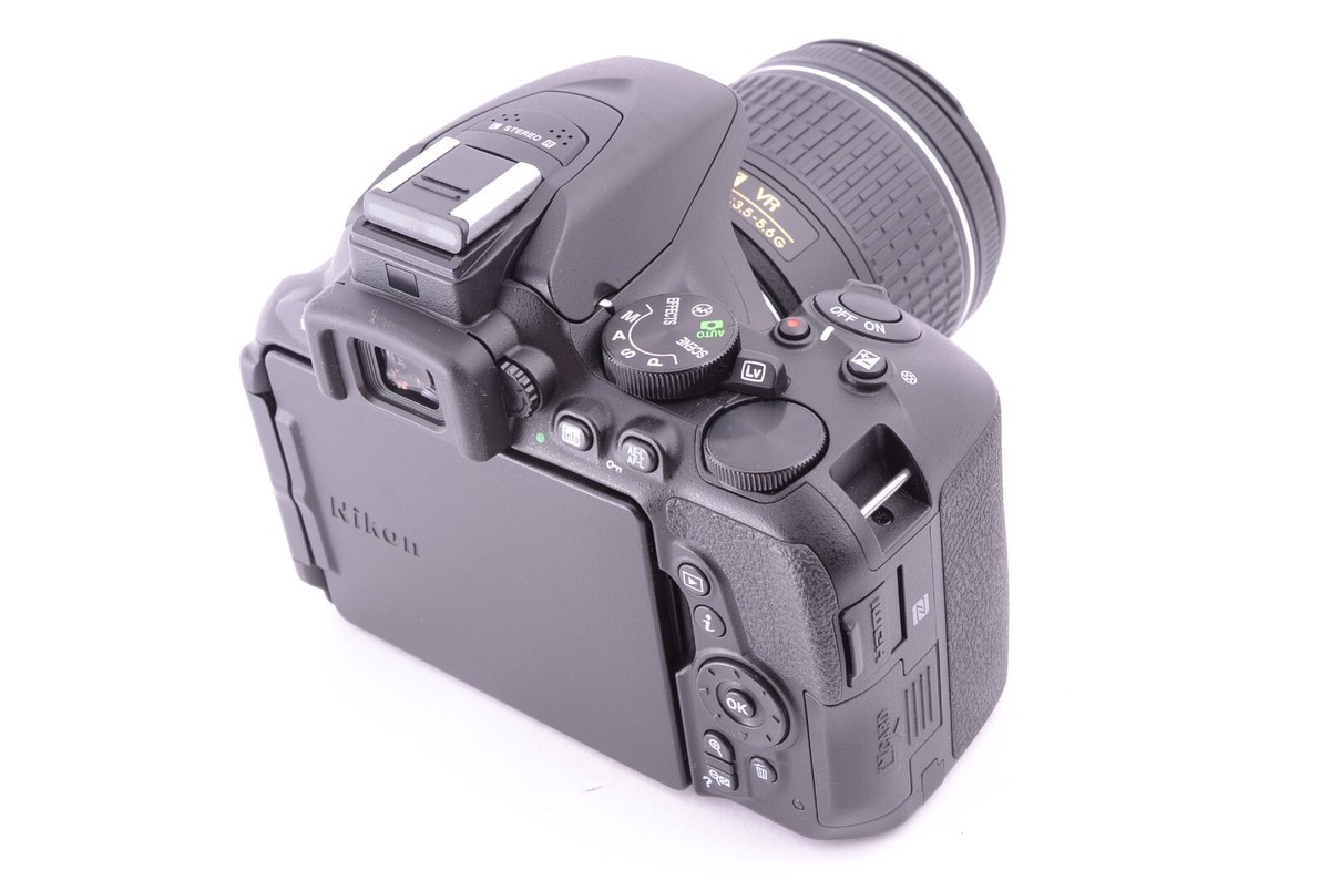 Nikon D5600 カメラ Amazon.com : D5600 DX-format Digital SLR Body : Electronics