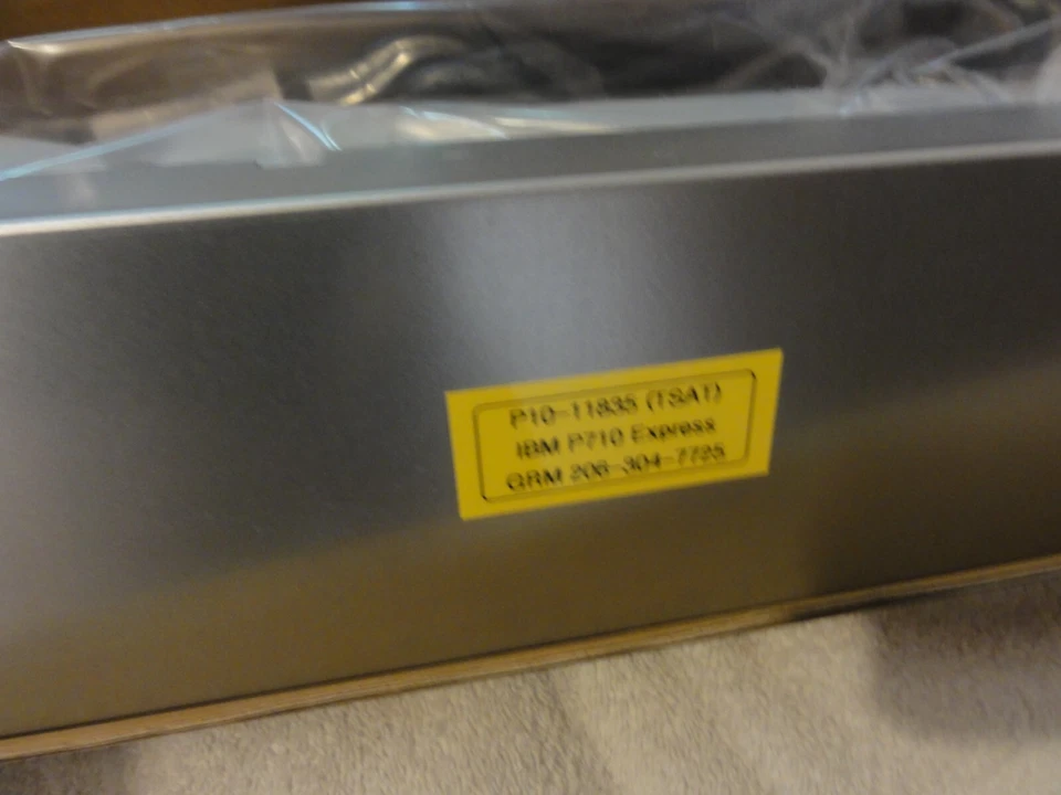 NEW in BOX IBM Rack-Mount Rail Kit for P710 Express 59Y4822 P10-11835 Power cord - Image 3 of 4