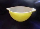 Vintage Pyrex 27 Small Yellow  Mixing Bowl Nesting 1 1/2 Pt