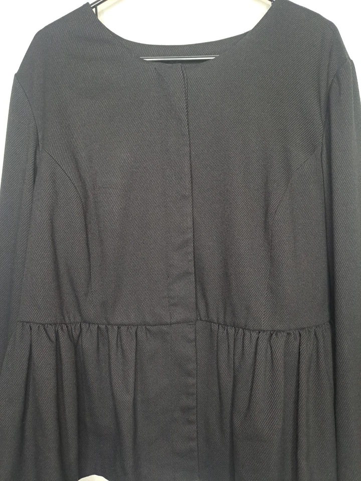 Jaqueta Blazer Sejour Feminina Tamanho 16W Plus Preta Detalhe de Babado Cintura Longa Slv - Imagem 3 de 4