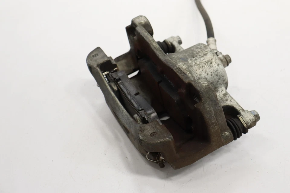 Pinza Nissan Rogue Sport 2017 2018 2019 2020 2021 2022 Foto 2 de 4