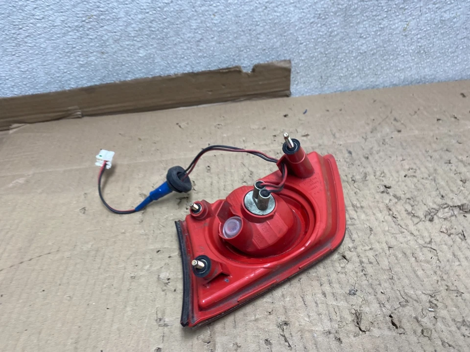 2003-2005 Infiniti FX35 FX45 Left Driver Lh Red Inner Tail Light OEM U6520 DW - Image 4 of 4