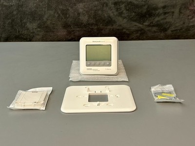 Honeywell T4 Pro Series Programable Thermostat, Pulled From New Construction