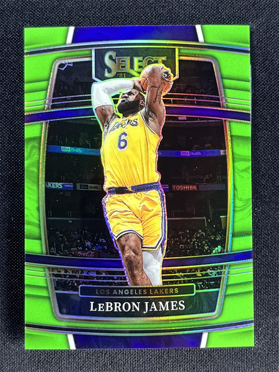 2021-22 Panini Select LeBron James #100 Concourse Neon Green Prizm Lakers /75