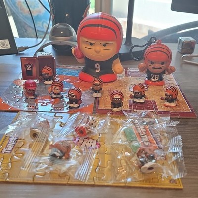 Teeny/SqueezyMates Bengals Lot Of 15, Burrow, OchoCinco, Chase, Green, & More