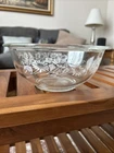 2 Vintage Pyrex Clear Colonial Mist Nesting Mixing Bowls White Lace Daisies
