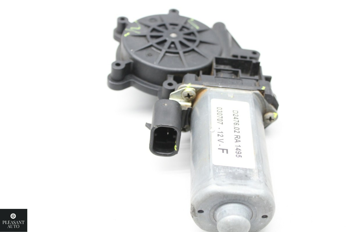 03-12 Maserati Quattroporte M139 FRONT OR REAR RIGHT DOOR WINDOW