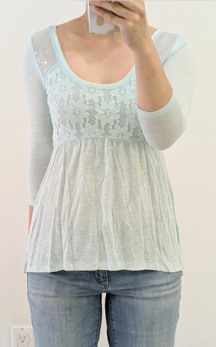NWT Hollister Mint Floral Lace Shiny Sequins 3/4 Sleeve Scoop Neck Shirt XS - Picture 4 of 14