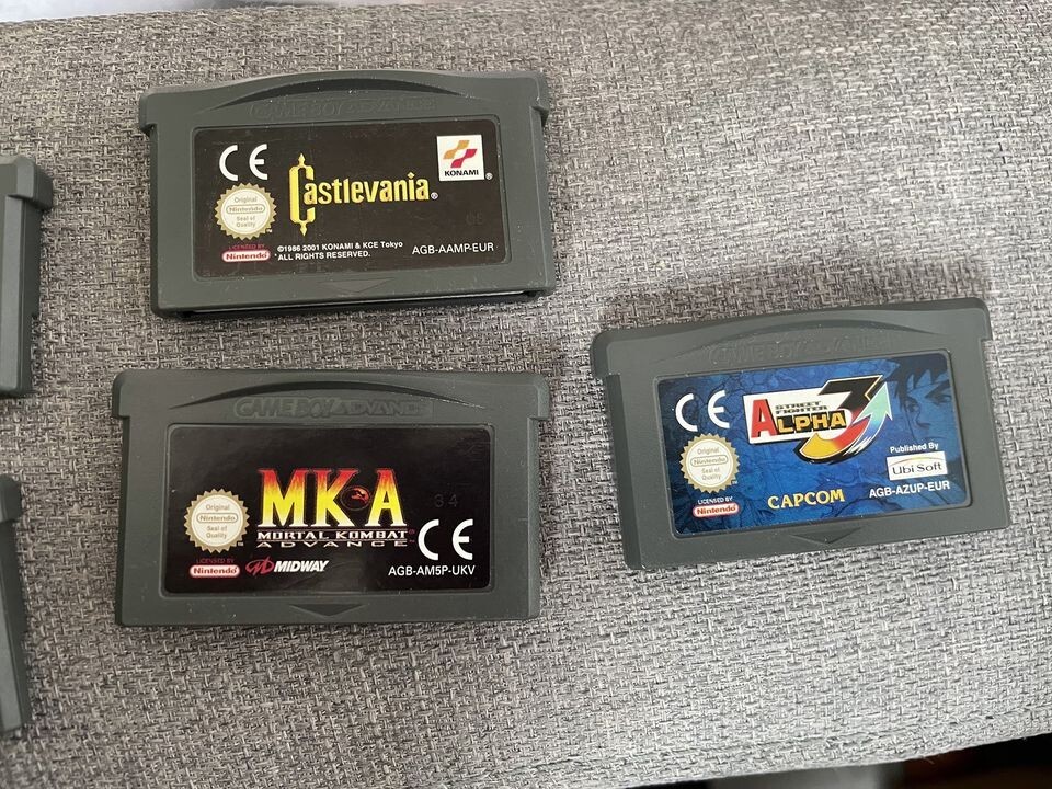 Nintendo Switch Nintendo GAMEBOY ADVANCE AGB-S-MBA Nintendo AGB-S-MBA Game Boy Advance Handheld System - Glacier