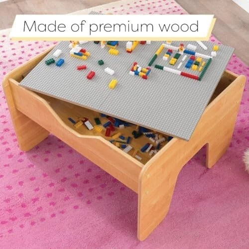 Mesa de actividades reversible de madera KidKraft con ladrillos de construcción, gris y natural Foto 2 de 4