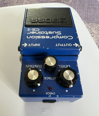 BOSS CS-2 Compression Sustainer Vintage Guitar Effector Pedal Made