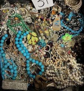 HUGE 19 POUNDS JEWELRY CRAFTING BROKEN PARTS BEADS REPAIR HARVEST SB34