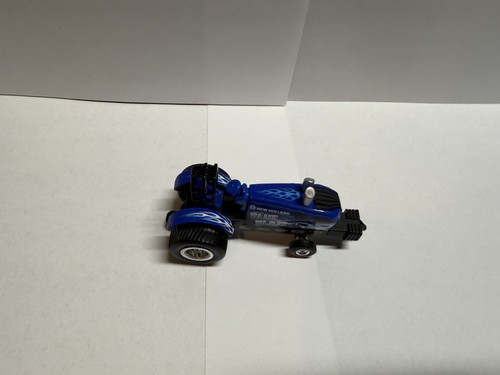 1/64 New Holland Pulling Tractors - Picture 3 of 8