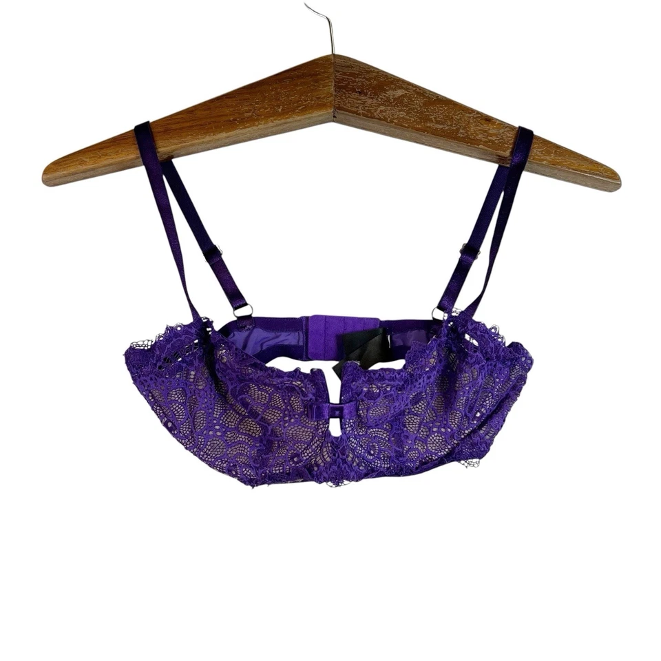 Sujetador Frederick's of Hollywood Cindy Balconette púrpura encaje con aros talla 32 DD Foto 3 de 4