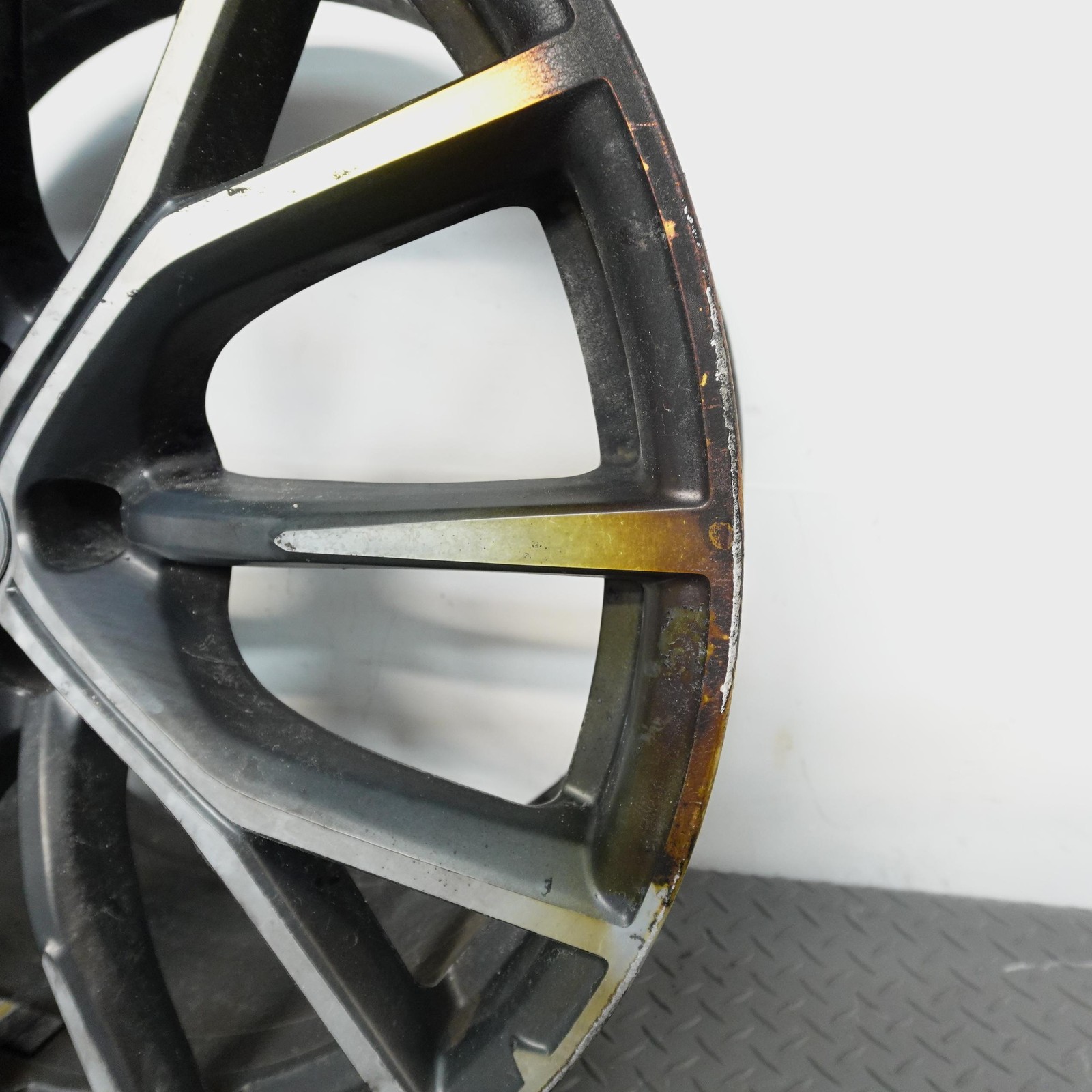 Maserati Grecale 2023-2026 FRONT Wheel P/N 670044700