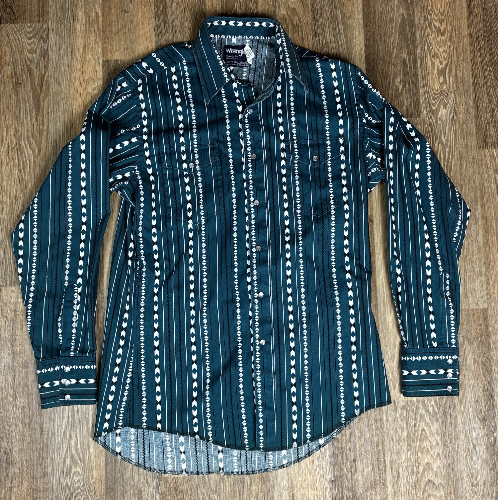 Vintage Wrangler Brushpopper Pearl Snap 15.5-34 L Cowboy Western 90s Aztec