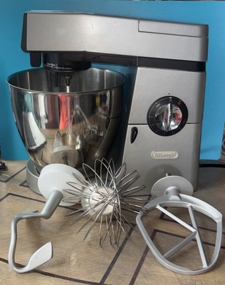 Delonghi KM800 DSM800 Stand Mixer - Silver With Attachments Works Great