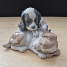 LLADRO Nao ‘Wake Up!’ Puppies Porcelain Figurine #00385 1983