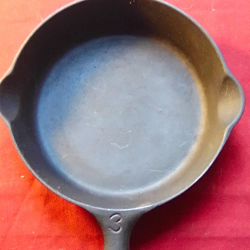 Cast Iron Cookware Guide: Skillets, Dutch Ovens & Care