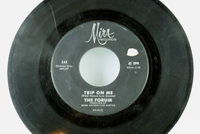 The Forum - Psych Rock Mira 45 RPM - Trip On Me / It's Sunday V1