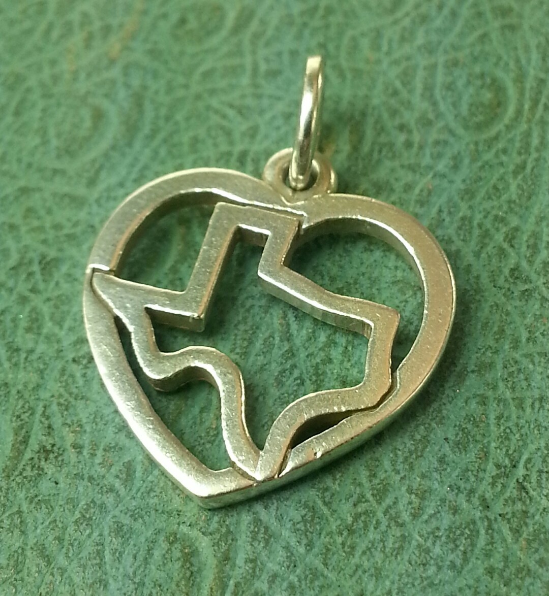 James Avery Retired Texas Heart charm Gem