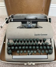 Vintage 1950’s Smith-Corona Clipper Portable Typewriter w/ Case Made in Honolulu thumbnail