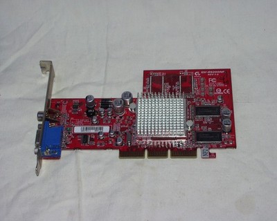 Gigabyte GV R9200NF ATI Radeon 9200 128 MB AGP 8x TV VGA Retro 2000 Gaming Card