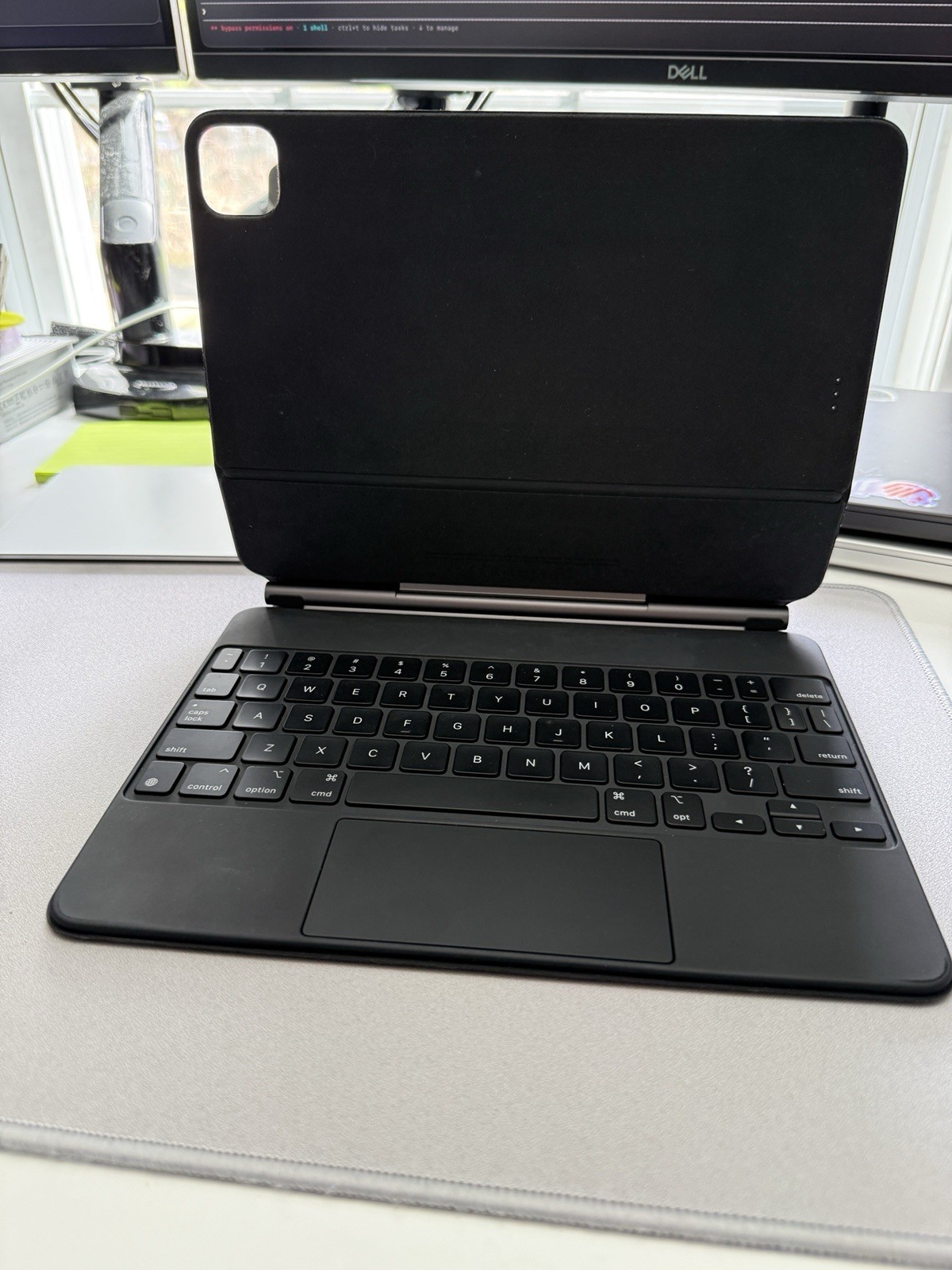 Apple Magic Keyboard for iPad Pro 11-inch & iPad Air - Black - Used