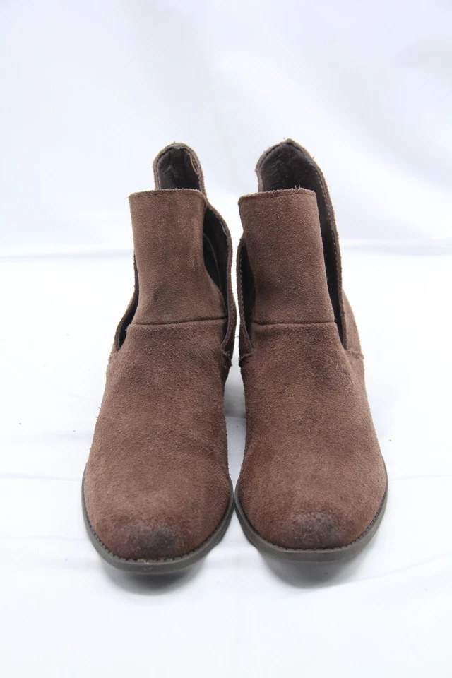 Botas Easton talladas con volantes para mujer talla 8M marrón gamuza tirar al tobillo botín de moda Foto 2 de 4