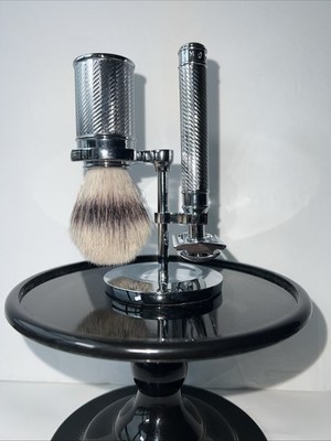 Muhle Double Edge Safety Razor, Chrome Fine Synthetic Brush & Muhle Razor Stand.