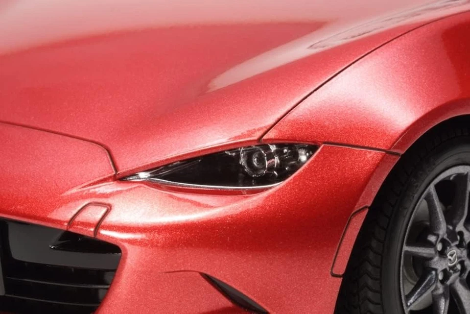 TAM24342 300024342 Mazda Veicolo 24342-1:24 MX-5, Riproduzione Fedele Dell'Origi - Immagine 2 di 4