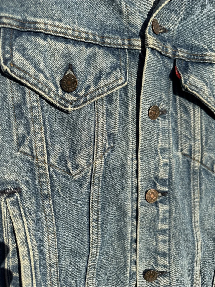 Chaqueta de Camionero Levi's De Colección S Años 80 Denim Hecha en EE. UU. Azul Jean Desteñido Pequeña Foto 3 de 4