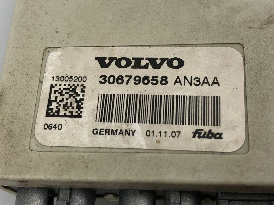 2008 Volvo v70 Aerial Antenna AMP Amplifier Module 30679658 - Image 2 of 4