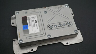 ジャガー　XF オーディオアンプ　アンプリファイア　AUD4-12 GENUINE JAGUAR LAND ROVER VELAR AUDIO SYSTEM AMPLIFIER HX73-19C164