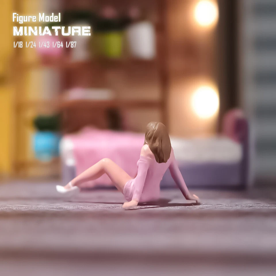 1/43 Pink Top Enchanting Girl Miniature Scene Prop Car Stereoscopic Model - Image 2 of 4
