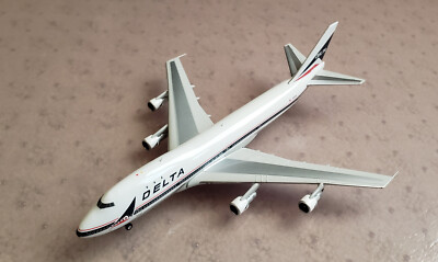 Phoenix Boeing 747-100 Delta Airlines N9896 in 1:400 | eBay