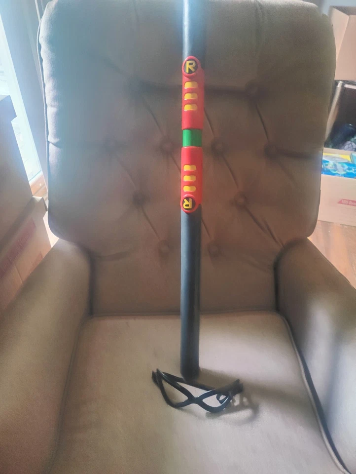 Raro 2004 Teen Titans Robin Bo bastón y máscara Foto 2 de 2