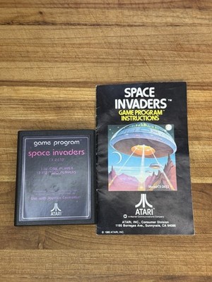SPACE INVADERS CX2632 (1980 ATARI 2600) Game cartridge with Manual, tested.