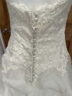 AUTHENTIC! Monique Lhuillier Bliss Wedding Gown Size 6. — photo 9