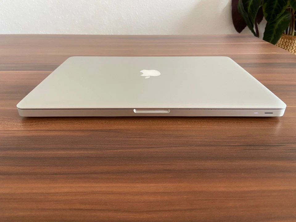 Apple MacBook Pro 15" 2011 · i7 · 4GB · 500GB, Foto 4 von 5