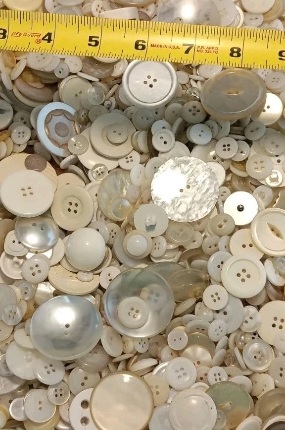 Vintage Angelic Sewing Buttons Mix Pearlized Iridescent White Ivory 3 oz 100+ - Image 4 of 4
