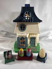 Vintage 1976 Hasbro Weebles Haunted House Playset