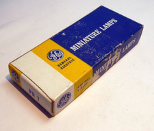 GE No PR 7 Miniature Lamp Bulbs 3V - 9 pcs pack vintage for flashlight
