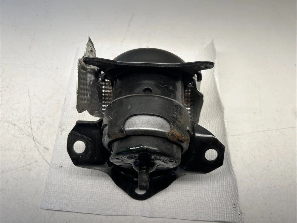 OEM FRONT LEFT Engine Mount 2019 2020-2023 Chevrolet Silverado 1500 812777350 - Image 2 of 4